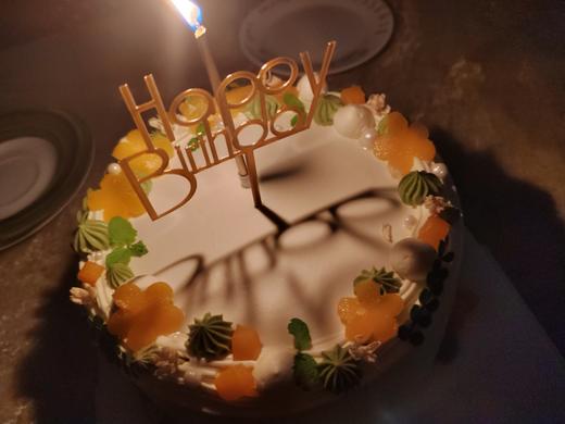 【甜久荟 抹茶/斑斓茉莉法式鲜奶蛋糕】  如一缕清新凉爽的风 让人心旷神怡 新鲜的茉莉花浸水调制  抹茶或斑斓蛋糕胚  装饰新鲜芒果100%动物鲜奶油  无化学添加 中西合璧 老少皆宜 展示图片为6寸 商品图10