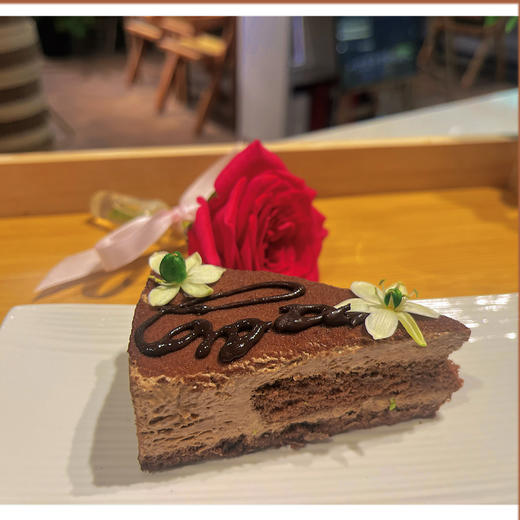 【卡布基诺慕斯蛋糕】 商品图0