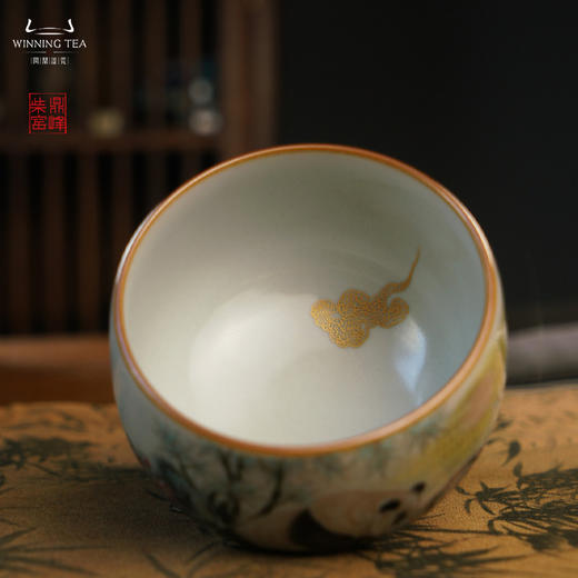 问鼎汝瓷鼎峰柴窑天青容华杯（绘画描金熊猫）（缺货） 商品图1