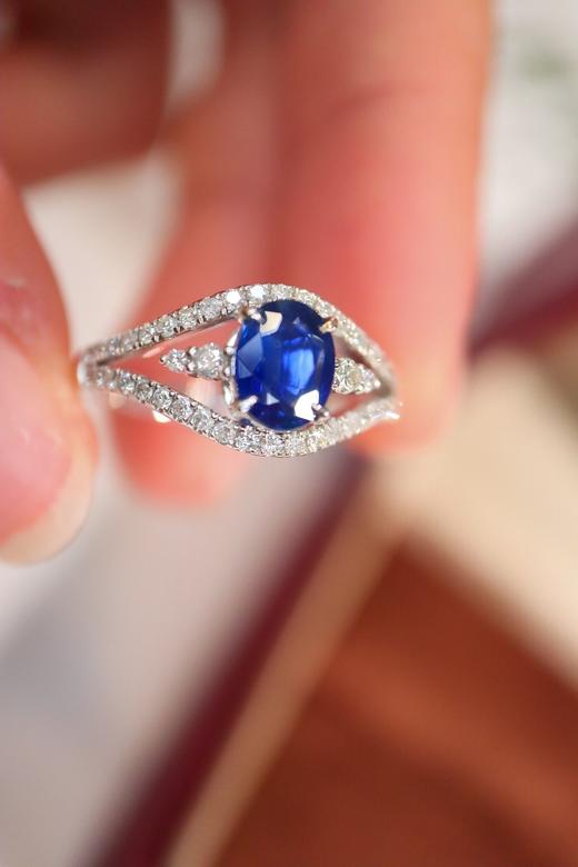 0.96ct 蓝宝石戒指 商品图5