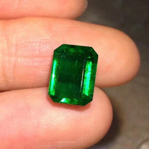 3.66ct 祖母绿裸石 商品图4