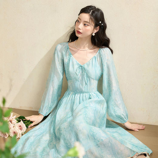 薄荷曼波晕染泡泡袖碎花裙女V领收腰长袖连衣裙V2842235 商品图2