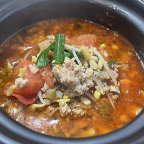 云南鲜肉罐罐米线 /微辣