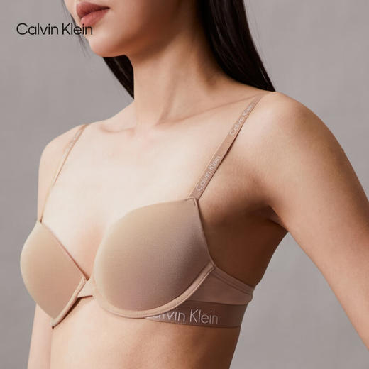 【海南专供价】CKU女士舒适ck厚垫循环字母肩带小胸聚拢性感深V文胸QP1039A 商品图3