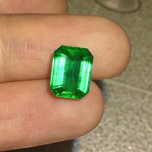 3.11ct 祖母绿裸石 商品图3