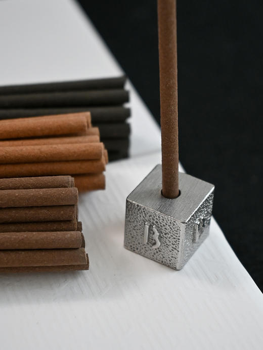 冥想好物！Byredo室内限定香薰线香来啦丨Byredo百瑞德香薰焚香限量版丨玫瑰树屋图书馆炽火玫瑰线香 60支/盒，芳香养鼻，宁神养神❣️ 商品图12