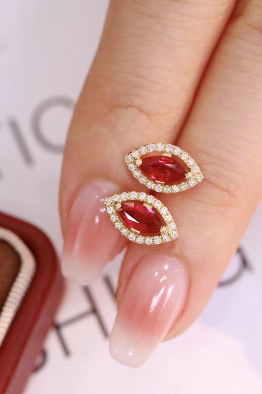 0.83ct 红宝石耳钉 商品图1