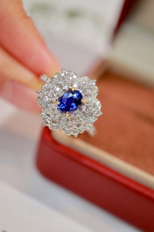 1.09ct 蓝宝石戒指 商品图2