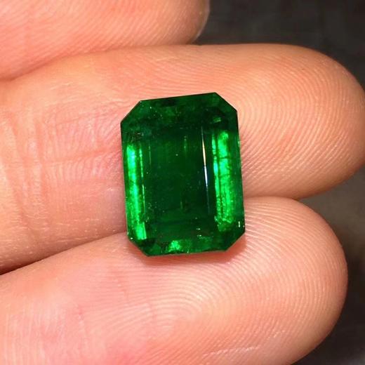 3.66ct 祖母绿裸石 商品图2