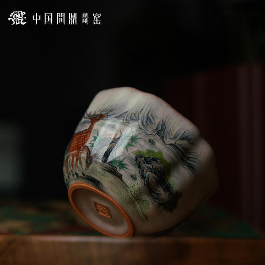 问鼎哥窑 致巧款镜花杯（梅花鹿） 商品图4