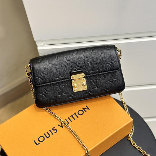 Lv 新款 全皮 黑色 邮差 woc 链条包 商品图2