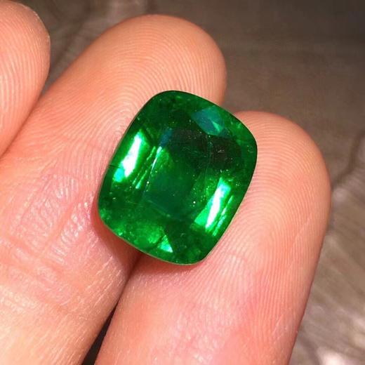 5.04ct 祖母绿裸石 商品图2