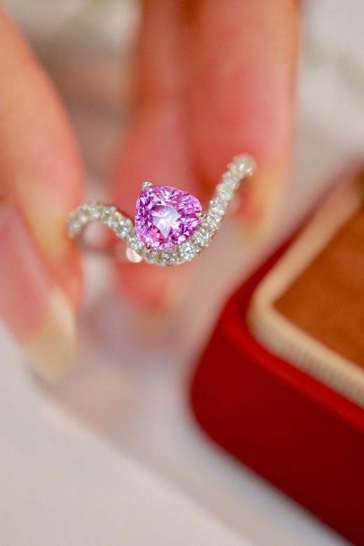 1.0ct 蓝宝石戒指 商品图3