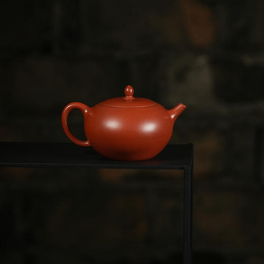 龙德堂陶艺 汤宣武制《蓄势待发》原矿大红袍 200cc 库存请咨询客服 商品图2