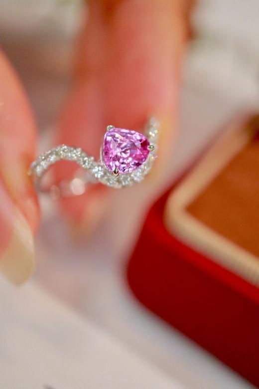 1.0ct 蓝宝石戒指 商品图6