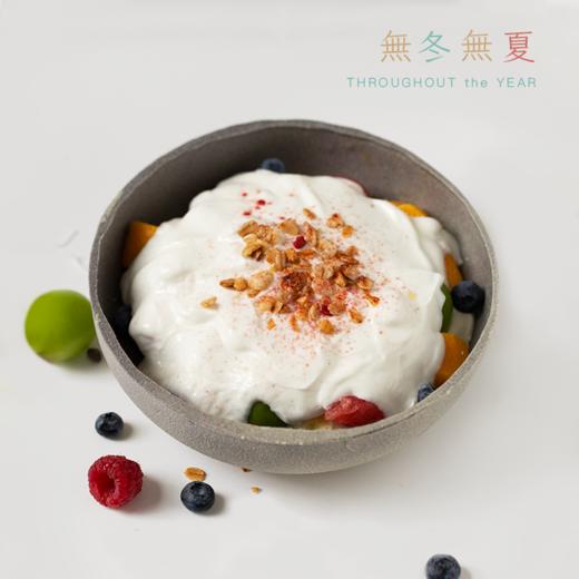 無冬無夏系列「缤纷雪世界」鲜果酸奶碗蛋糕(需等30
分钟以上) 商品图0