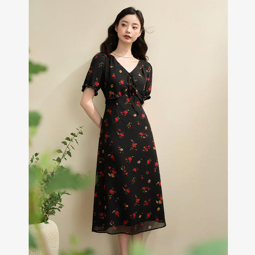 西遇法式V领黑红碎花连衣裙女早春新款复古浪漫时髦减龄裙子D2742211 商品图0