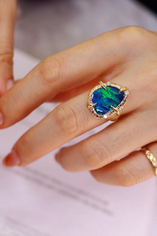 4.6ct 欧泊戒指 商品图3