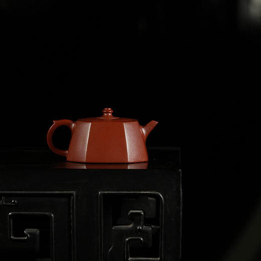 龙德堂陶艺 徐飞制《汲善》原矿大红袍 210cc 库存请咨询客服 商品图3