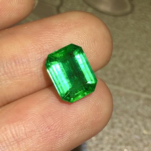 3.11ct 祖母绿裸石 商品图1