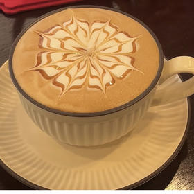 焦糖玛奇朵/热-1号桌