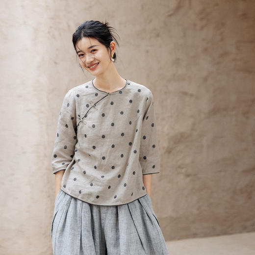 绽放旅行女装427朵新中式衬衫色织亚麻波点国风斜襟盘口小衫 商品图0