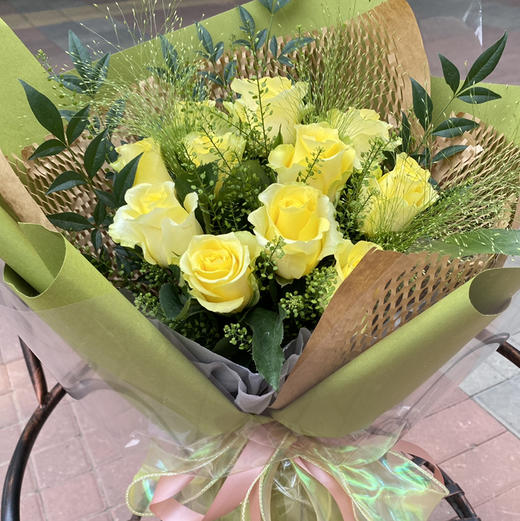 【玫瑰的故事】11朵黄玫瑰精品花束 商品图0