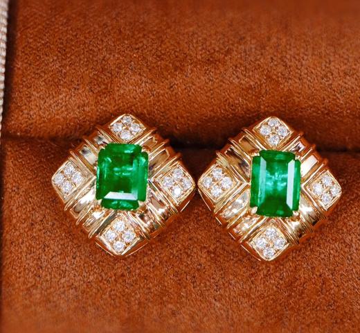 1.37ct 祖母绿耳钉 商品图0