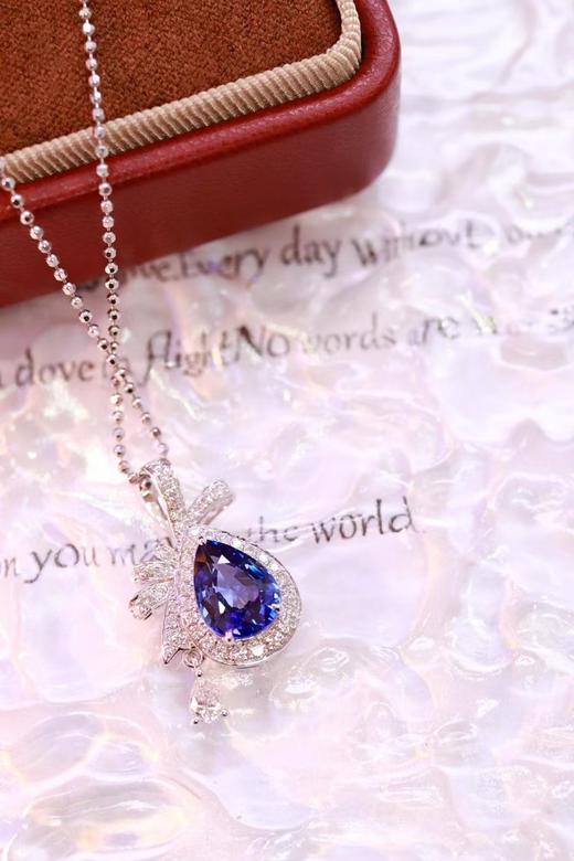 2.45ct 蓝宝石吊坠 商品图4