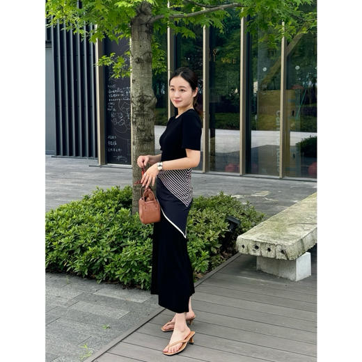 2407113   醋酸天丝 op黑色连衣裙 商品图4