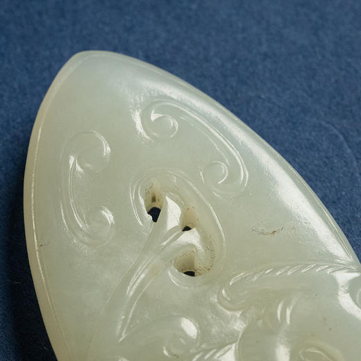 清 玉雕螭龙蝉形佩 商品图2