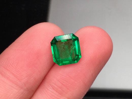 2.6ct 祖母绿裸石 商品图1