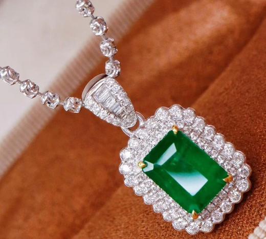 1.29ct 祖母绿吊坠 商品图2