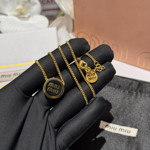 女款圆形字母珐琅项链M01 商品图3