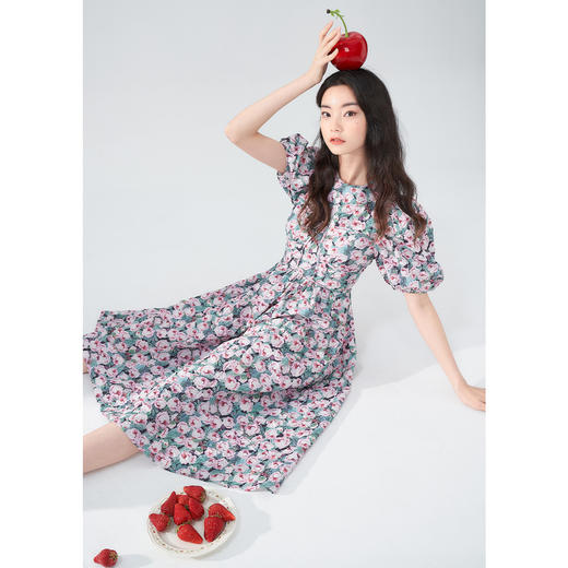 西遇碎花连衣裙春夏新款印花A字长裙泡泡袖茶歇裙10520350 商品图3