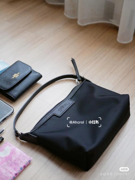 龙骧新款两色腋下包火遍全网的一只 商品图4