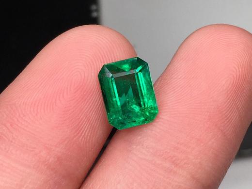 1.71ct 祖母绿裸石 商品图3