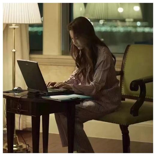 玫瑰的故事~刘亦菲同款家居服 野兽派野桃木槿花系列睡衣 商品图1