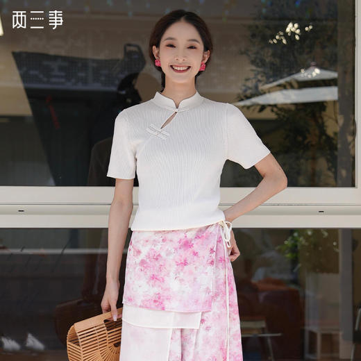 两三事山月寄情2024夏季新款新中式盘扣立领弹性修身短袖针织衫女 商品图0
