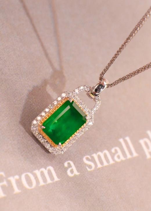 1.9ct 祖母绿吊坠 商品图2