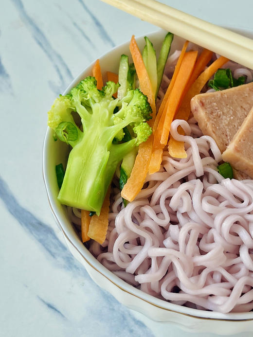 【华农食品】 果蔬面 / 紫玉淮山面 / 蛹虫草面 1.1kg/箱（15-18块面饼） 商品图4