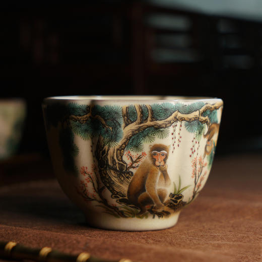 问鼎哥窑传世款镜花杯（猴子） 商品图0