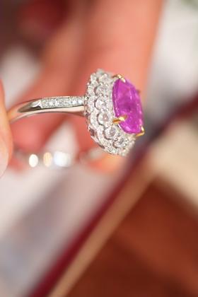 2.44ct 蓝宝石戒指