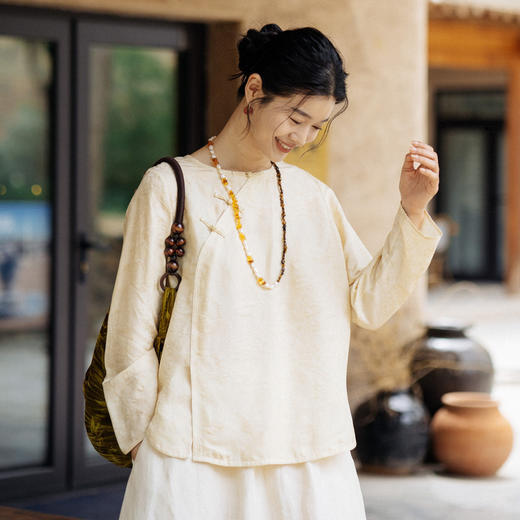 绽放旅行女装430高端新中式提花柞蚕丝衬衫圆领盘扣小衫国风上衣 商品图0