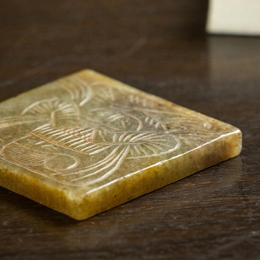 清 玉雕乐伎带板 商品图3