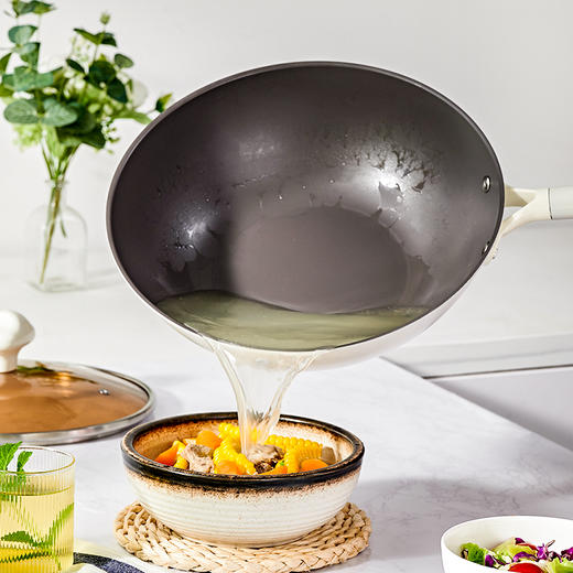 神田 云朵锅系列钛合金家用不粘炒锅32cm 云朵盖 商品图5