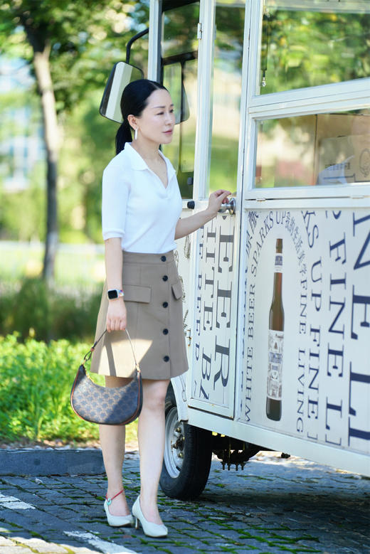 臣禾排扣短裙K222031457 商品图2