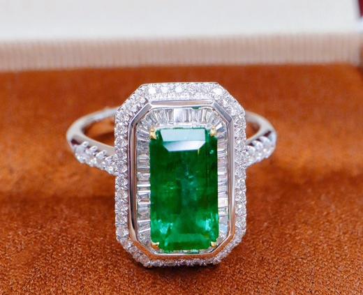 2.06ct 祖母绿戒指 商品图1