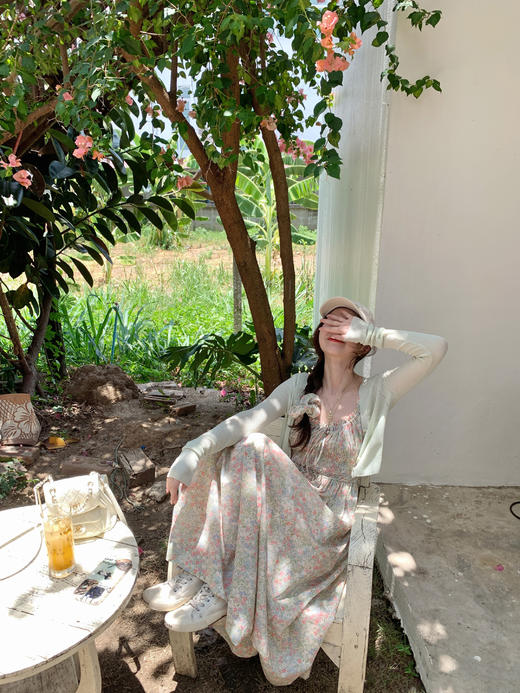 金蘑菇菇 Bonheur热恋岛屿/  清新田园度假风碎花吊带连衣裙小众 商品图1