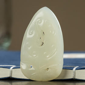 清 玉雕螭龙蝉形佩